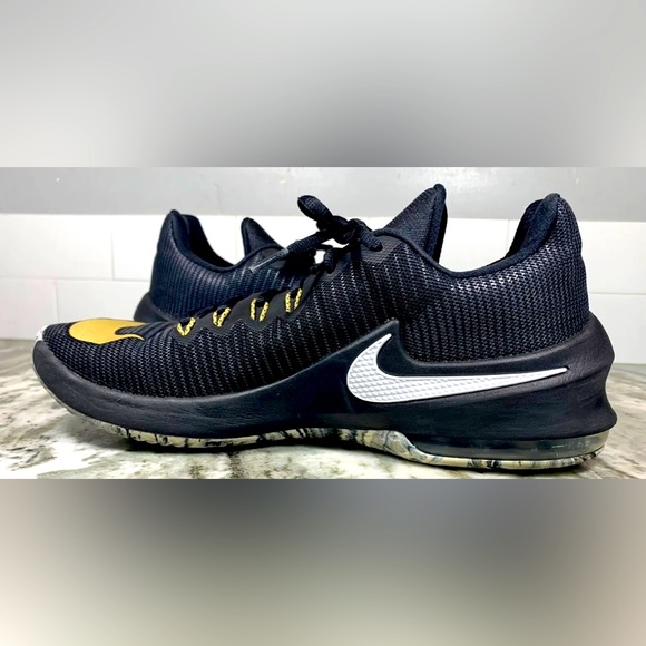 Nike Air Max Infuriate 2 Mens Basketball Shoes Low Sz 10.5 908975-090 Black Gold - Picture 3 of 10